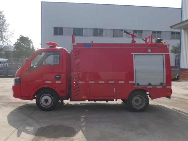 途逸單排水罐消防車（藍牌）