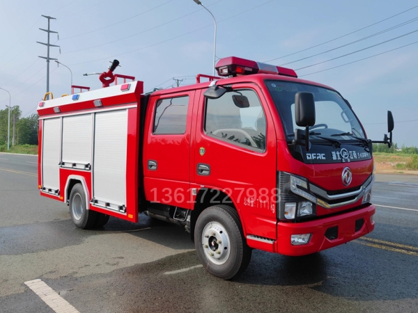 東風(fēng)小多利卡泡沫消防車